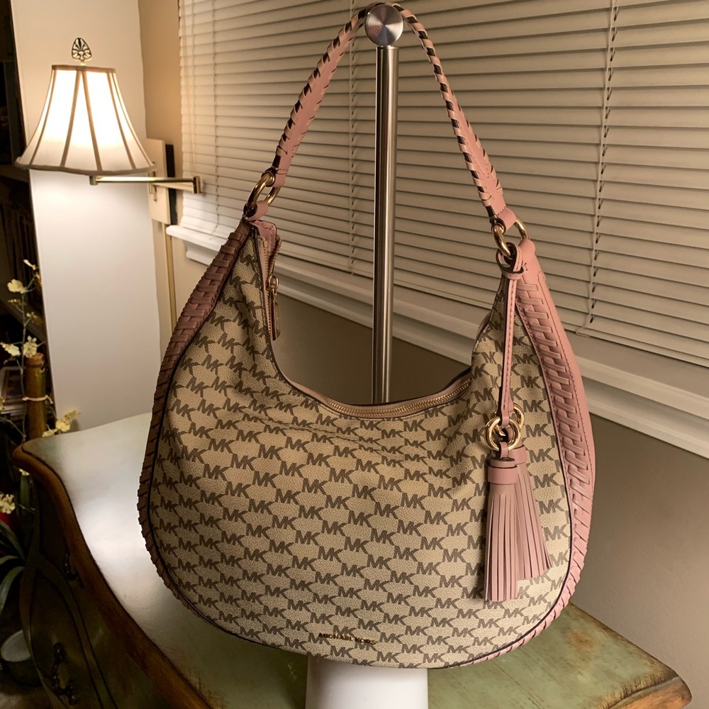 Michael Kors Hobo/Wallet Combo